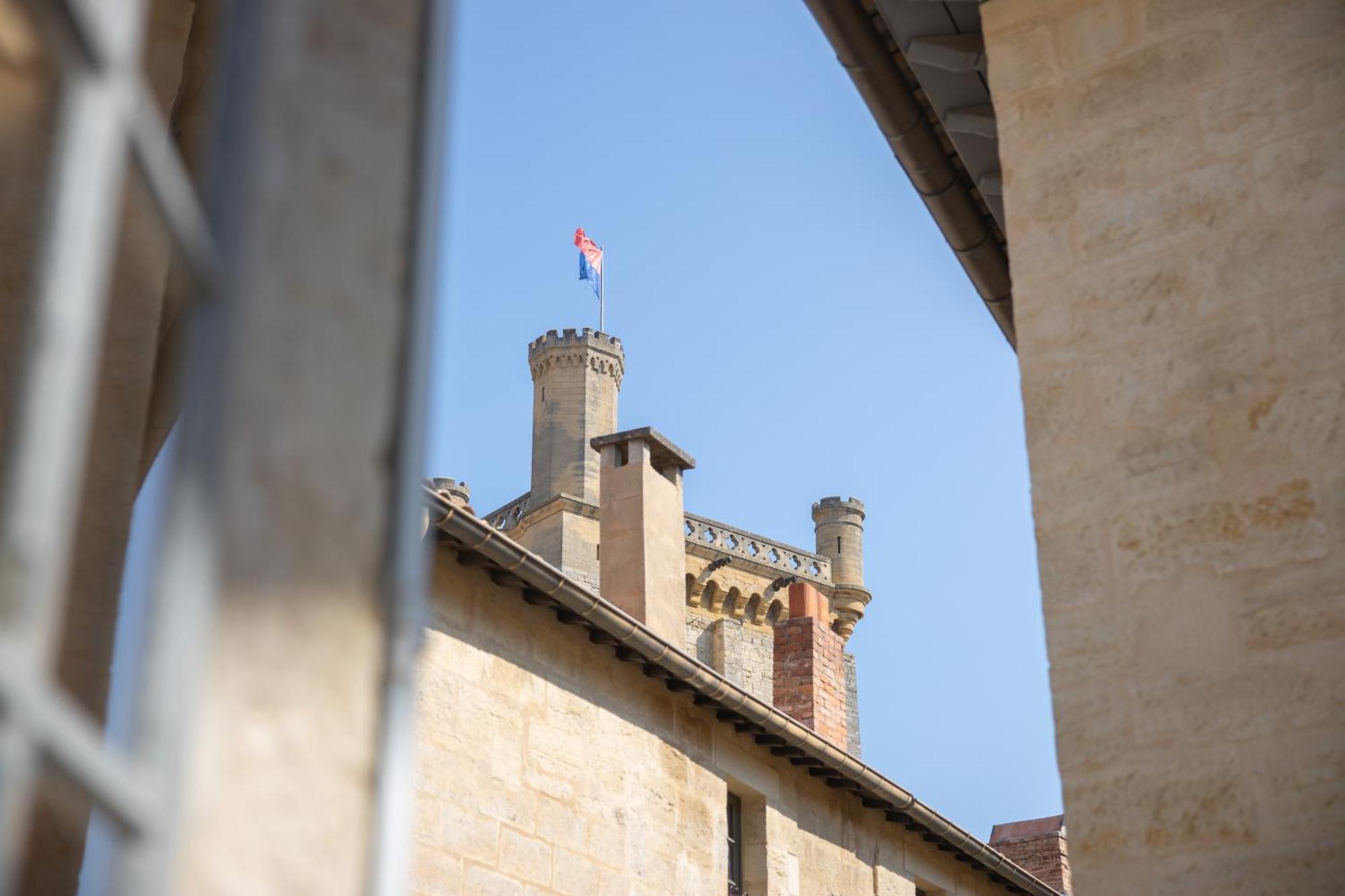 Bon Jour Uzes Lejlighed Eksteriør billede